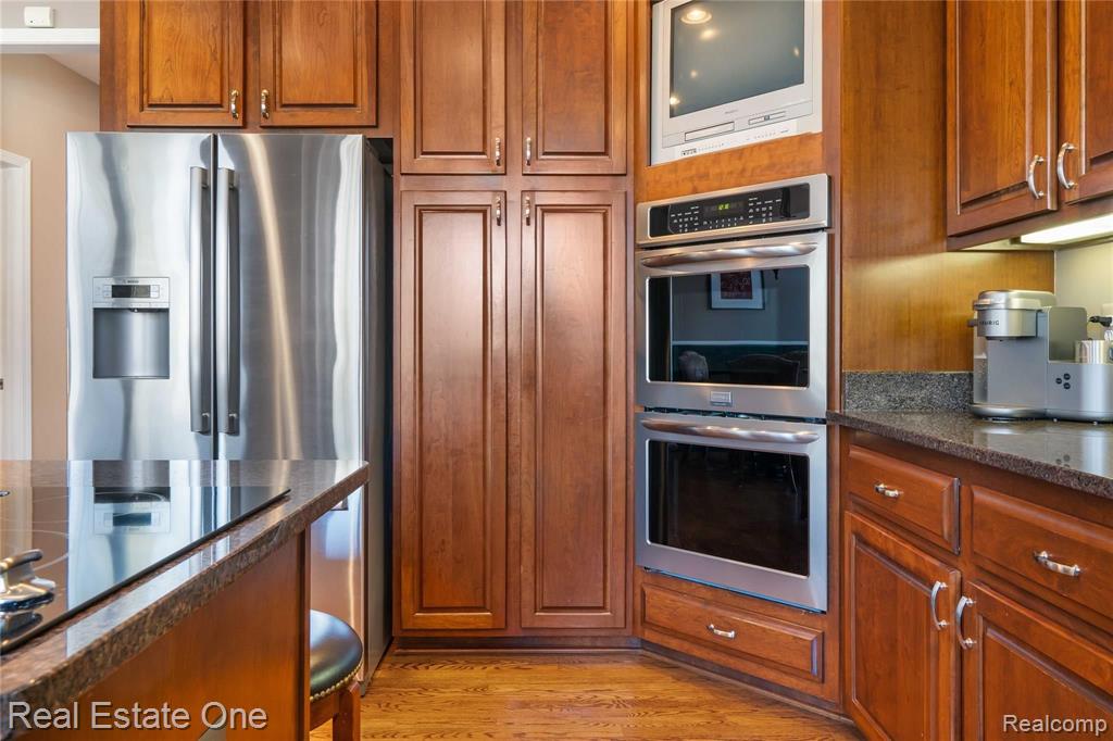 2018 Hickory Trail Drive Rochester Hills, MI 48309 - Photo 20 of 60