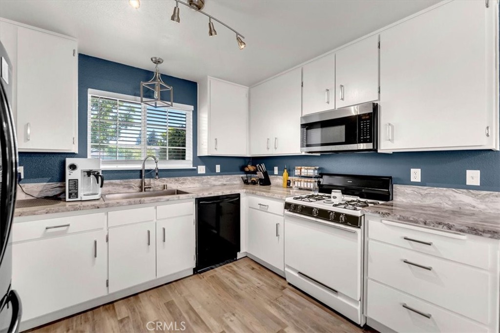 1950 Gentry Way Red Bluff, CA 96080 - Photo 11 of 52