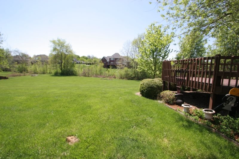 1501 Cobblestone Road Jasper, IN 47546 - Photo 2 of 30 Gallery Image 2
