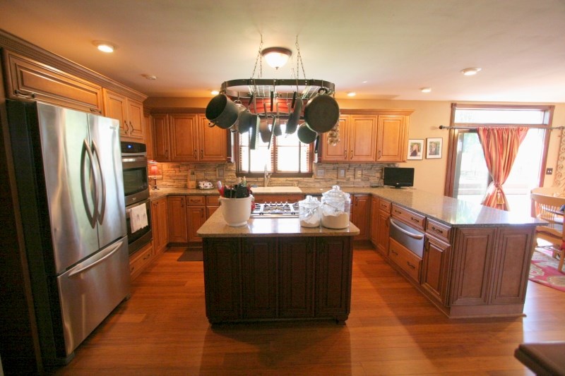 1501 Cobblestone Road Jasper, IN 47546 - Photo 5 of 30 Gallery Image 5