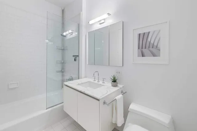 $2,500,000 | 252 7th Avenue, Unit 12Q | Chelsea