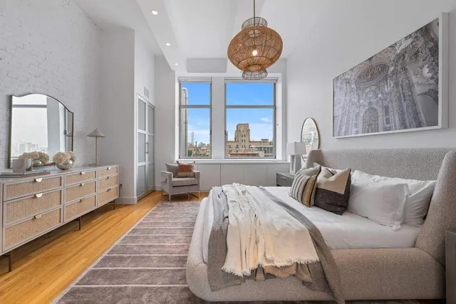 $2,500,000 | 252 7th Avenue, Unit 12Q | Chelsea