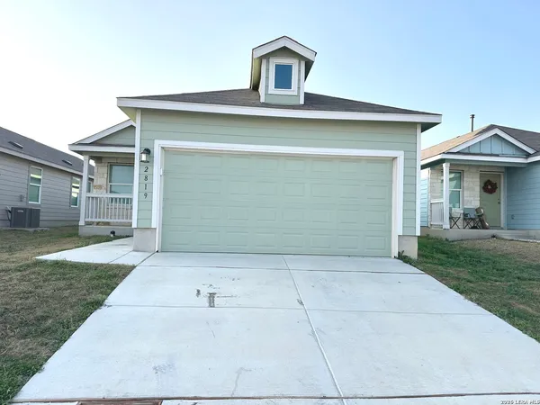 $1,650 | 2819 Gustavo Drive, Converse, TX 78109