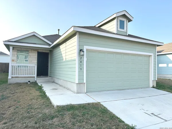 $1,650 | 2819 Gustavo Drive, Converse, TX 78109