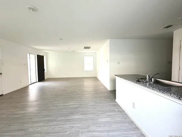 $1,650 | 2819 Gustavo Drive, Converse, TX 78109