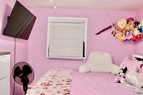 $440,000 | 56 Loxwood Street, Worcester, MA 01604