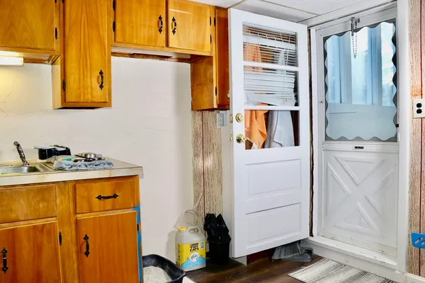 $440,000 | 56 Loxwood Street, Worcester, MA 01604