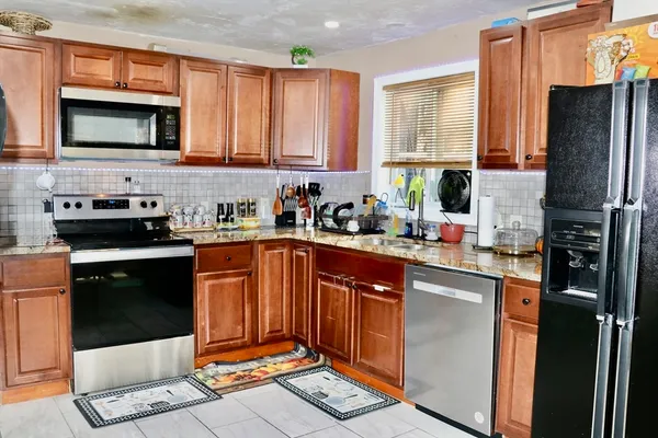 $440,000 | 56 Loxwood Street, Worcester, MA 01604