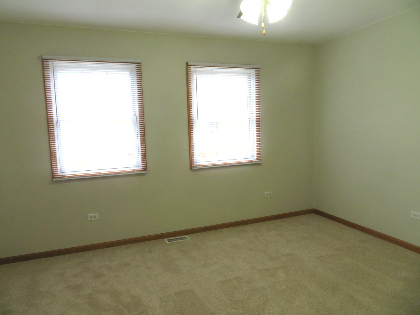 2041 Lisbon Road, Unit B Morris, IL 60450 - Photo 13 of 21