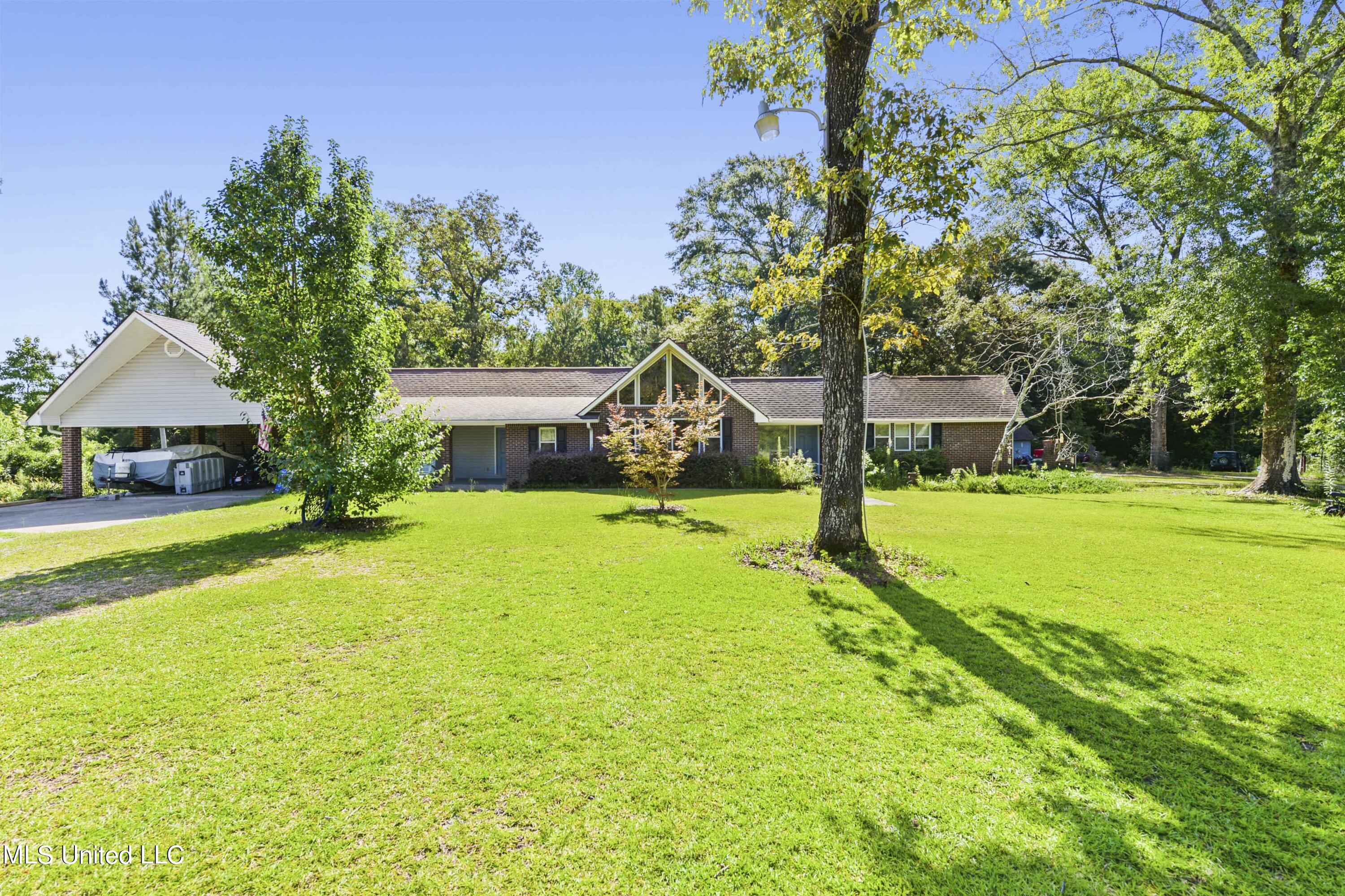 10 King Road Wiggins, MS 39577 - Photo 1 of 31 001