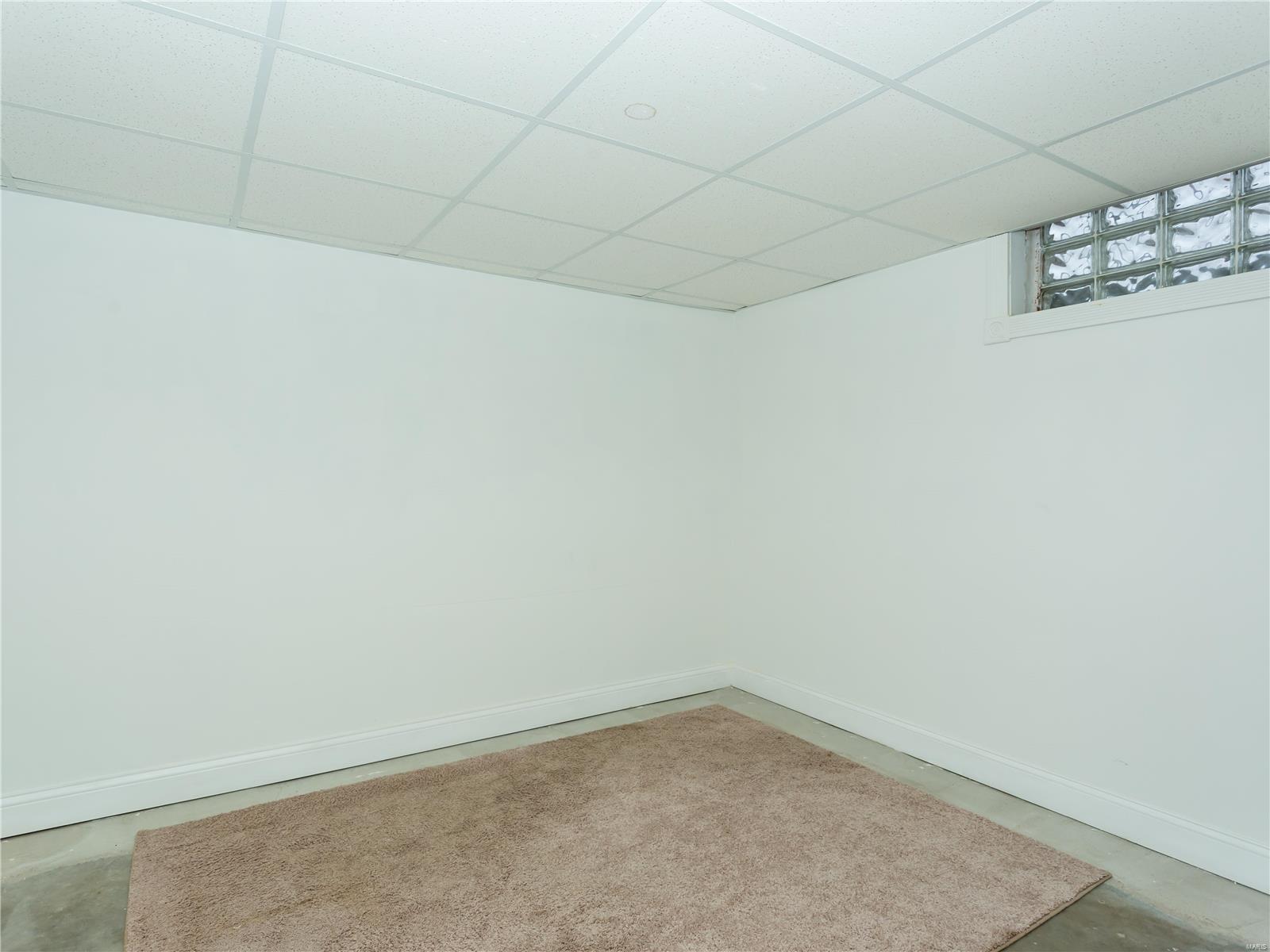 631 Reavis Barracks Road St. Louis, MO 63125 - Photo 22 of 25