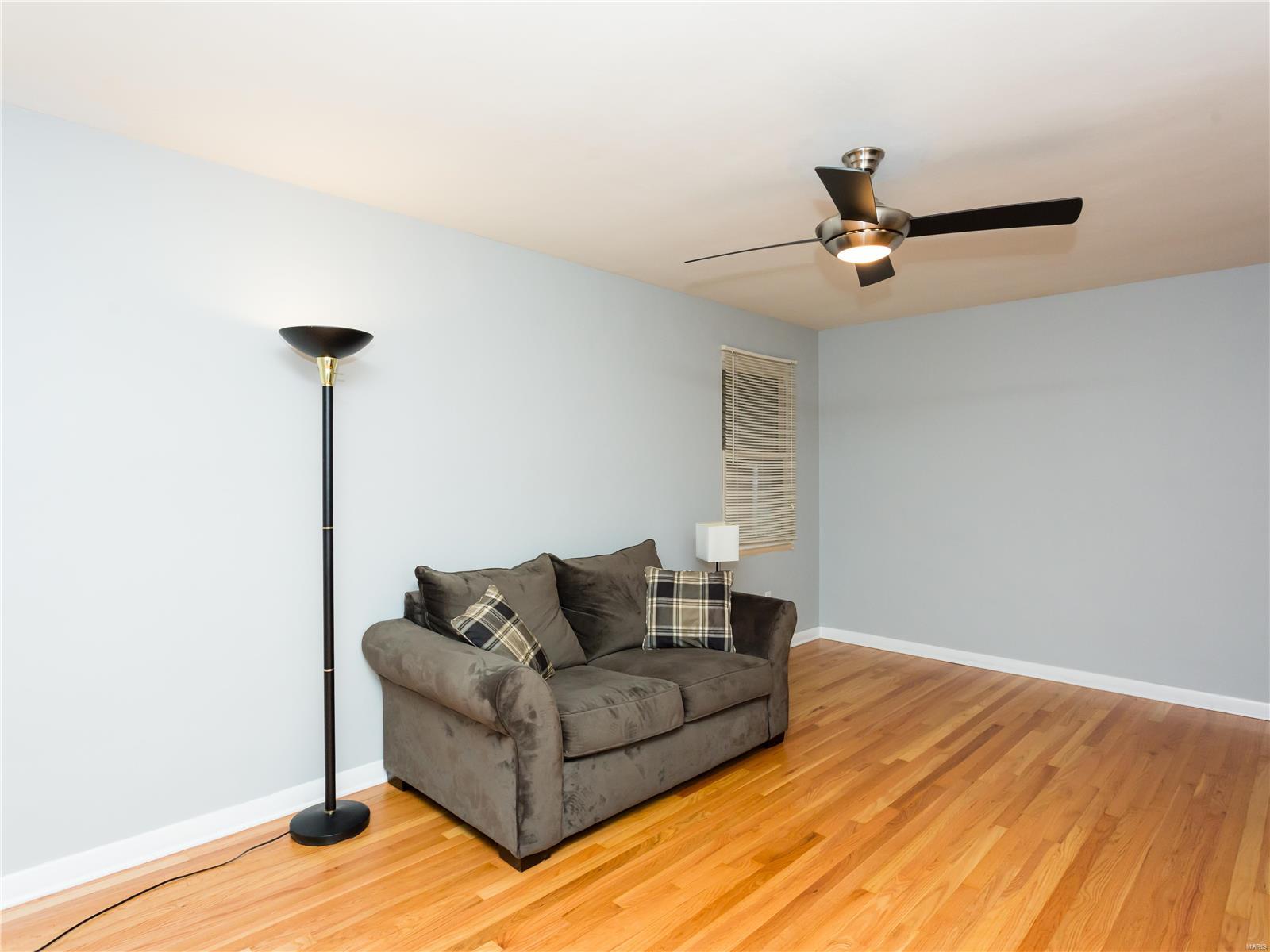 631 Reavis Barracks Road St. Louis, MO 63125 - Photo 7 of 25
