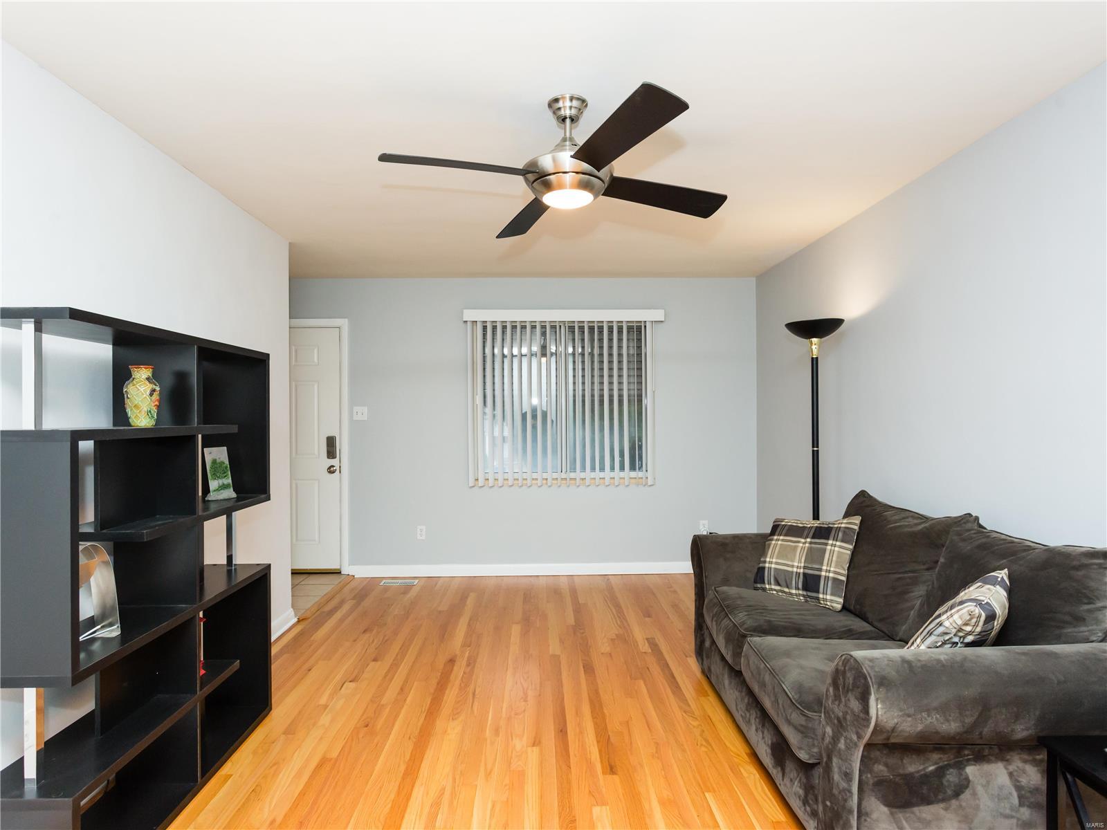 631 Reavis Barracks Road St. Louis, MO 63125 - Photo 10 of 25