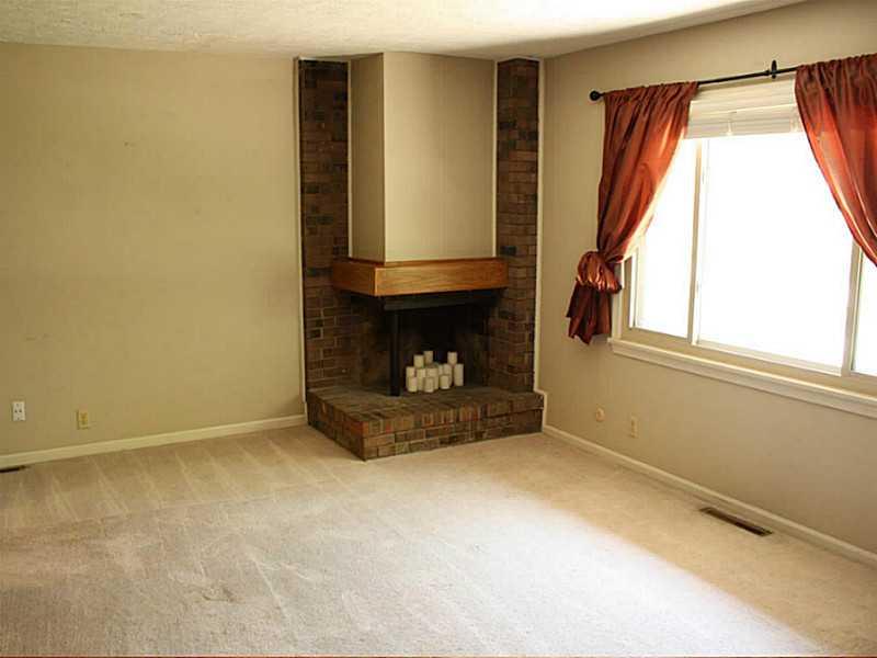 8141 Taunton Road Indianapolis, IN 46260 - Photo 11 of 16 Gallery Image 11