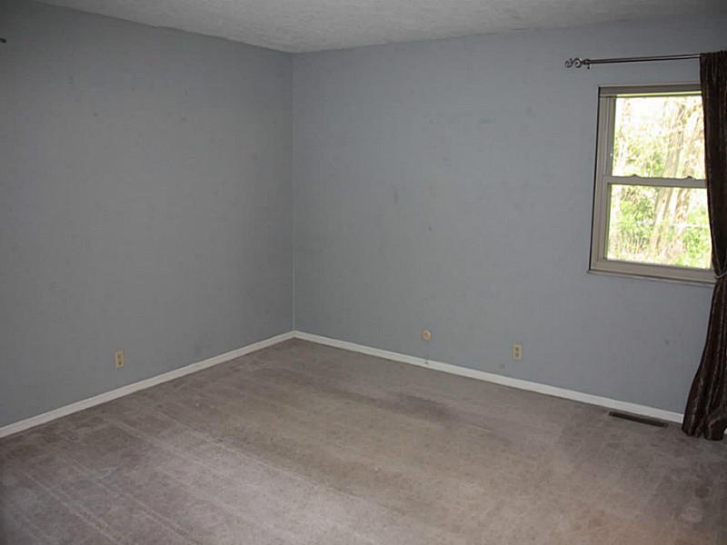 8141 Taunton Road Indianapolis, IN 46260 - Photo 14 of 16 Gallery Image 14