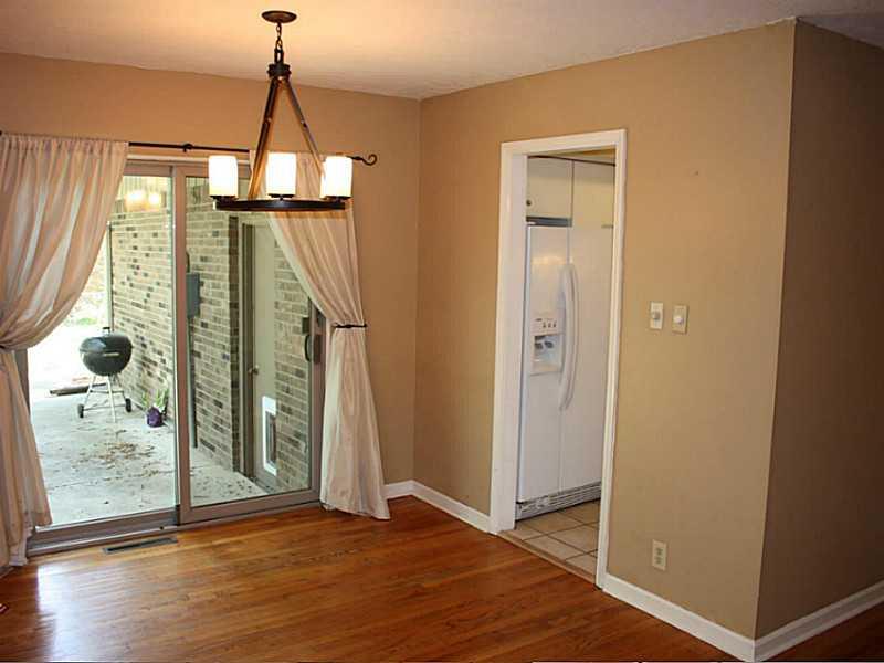 8141 Taunton Road Indianapolis, IN 46260 - Photo 9 of 16 Gallery Image 9