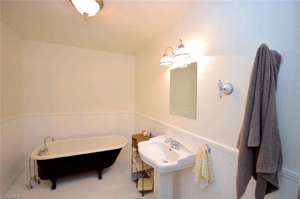 5944 Ridge Road Lexington, NC 27295 - Photo 14 of 29 Gallery Image 14