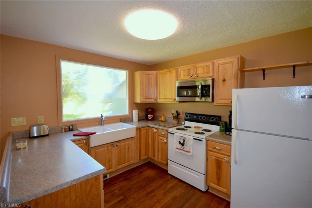 5944 Ridge Road Lexington, NC 27295 - Photo 4 of 29 Gallery Image 4