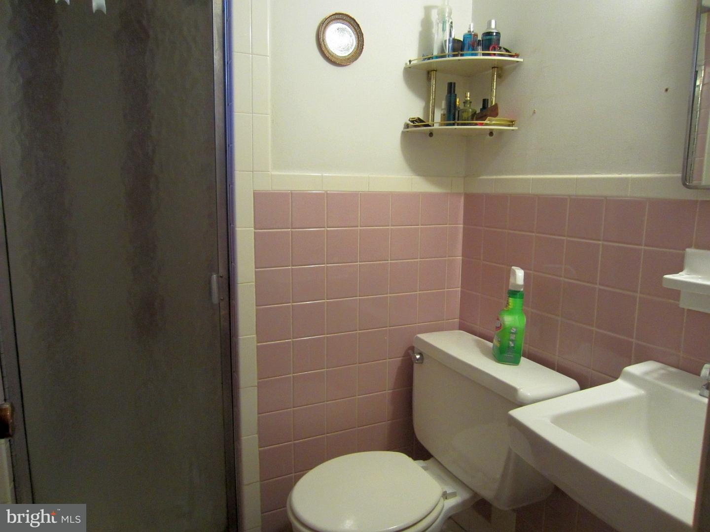 1061 Vernon Road Philadelphia, PA 19150 - Photo 7 of 12 Gallery Image 7
