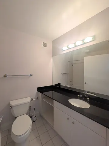 $3,600 | 33 West Ontario Street, Unit 20F, Chicago, IL 60654