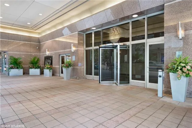 $3,600 | 33 West Ontario Street, Unit 20F, Chicago, IL 60654