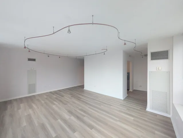 $3,600 | 33 West Ontario Street, Unit 20F, Chicago, IL 60654