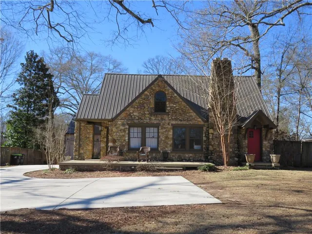 $489,900 | 607 North College Street, Cedartown, GA 30125