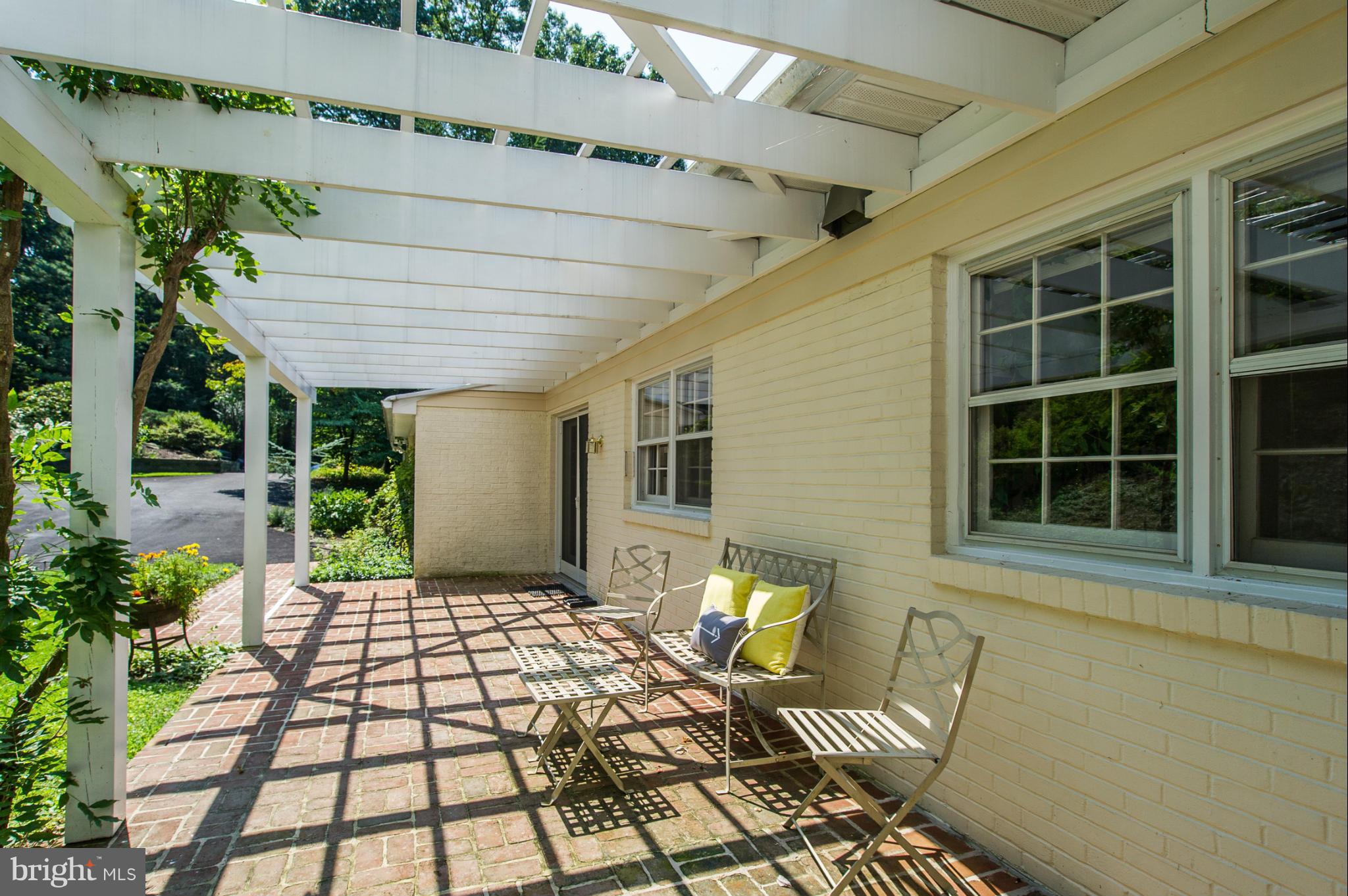 2004 Ridgecrest Court Towson, MD 21204 - Photo 3 of 30 Porch