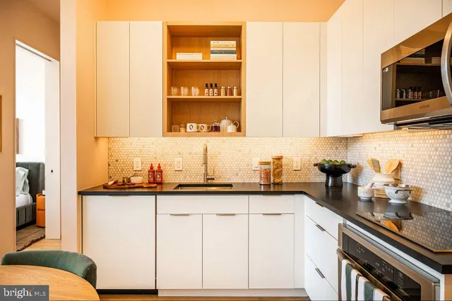 $2,095 | 1700 North Front Street, Unit 1B219, Philadelphia, PA 19122