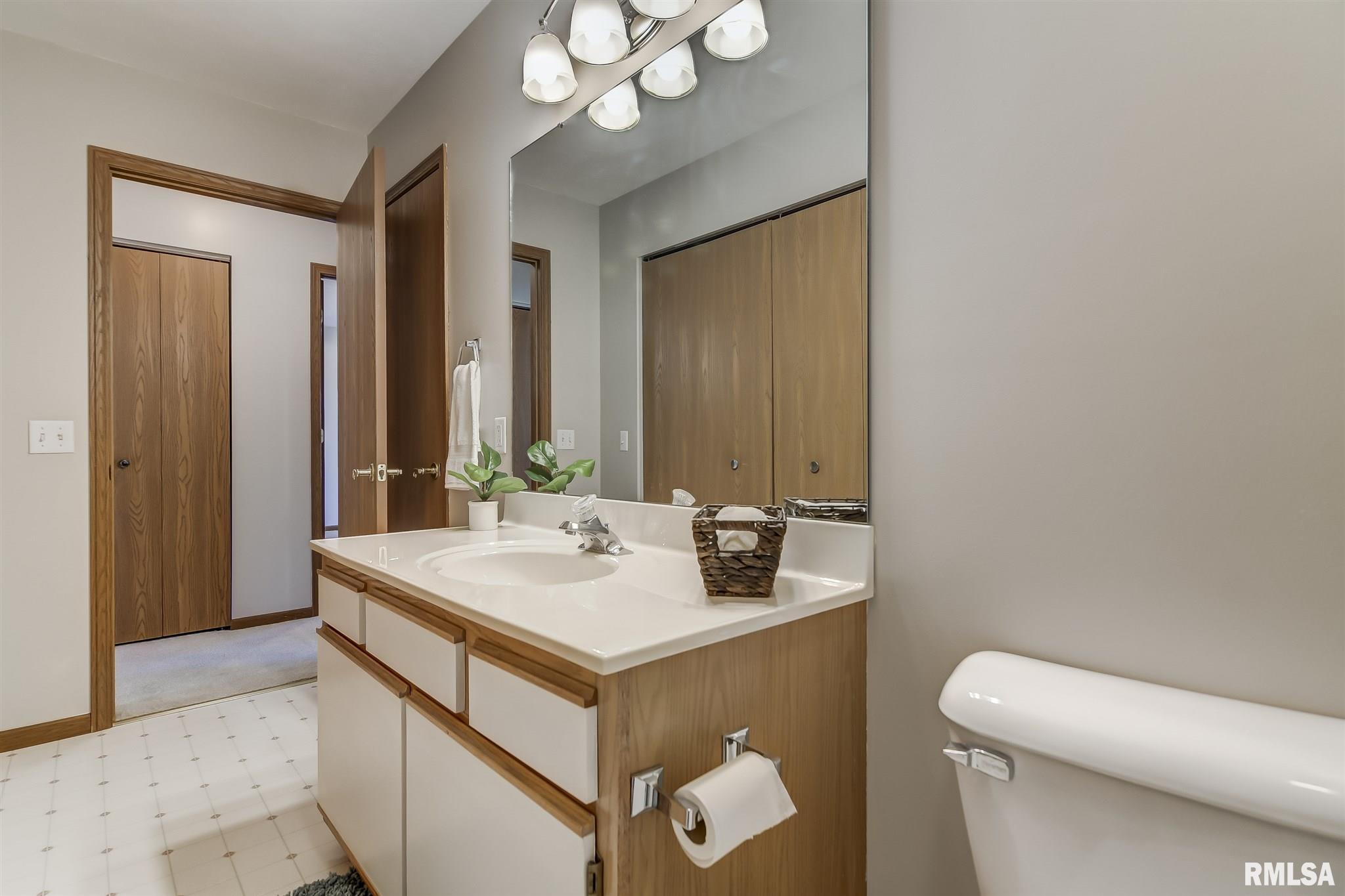 219 Eagle Ridge Drive Chatham, IL 62629 - Photo 19 of 27 Gallery Image 19