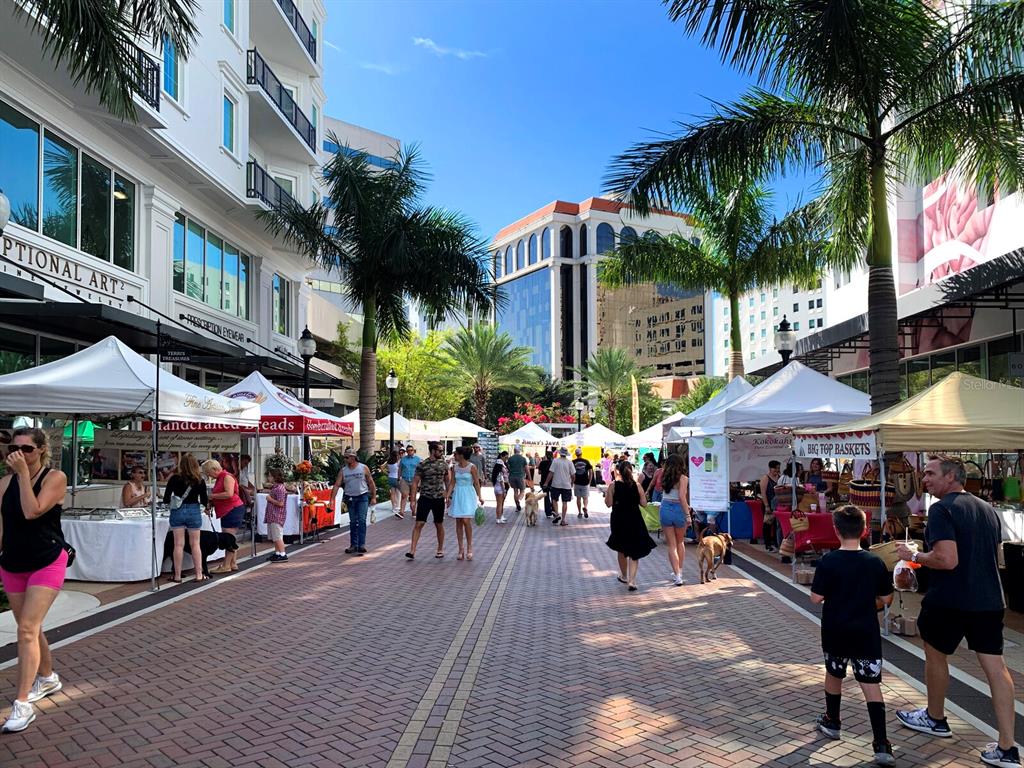 2421 Prospect Street Sarasota, FL 34239 - Photo 23 of 26