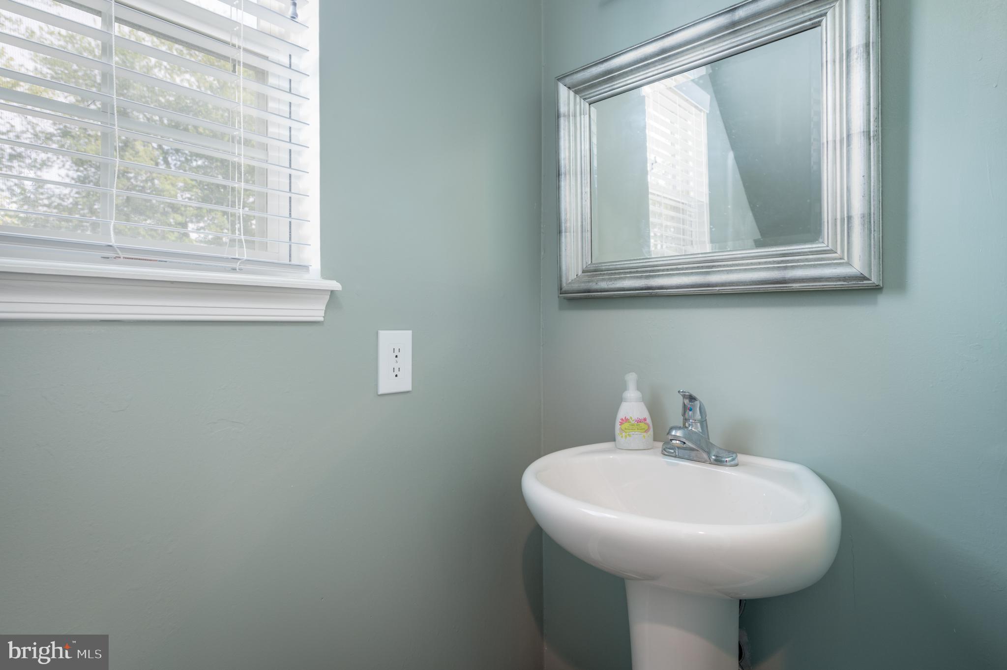 1527 Robinson Road Shady Side, MD 20764 - Photo 18 of 21 Gallery Image 18