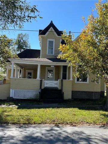 $130,000 | 715 West 4th Street, Cameron, MO 64429