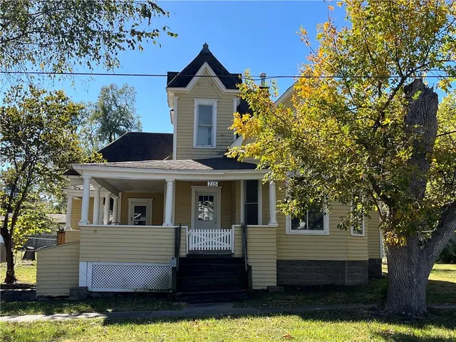 $130,000 | 715 West 4th Street, Cameron, MO 64429