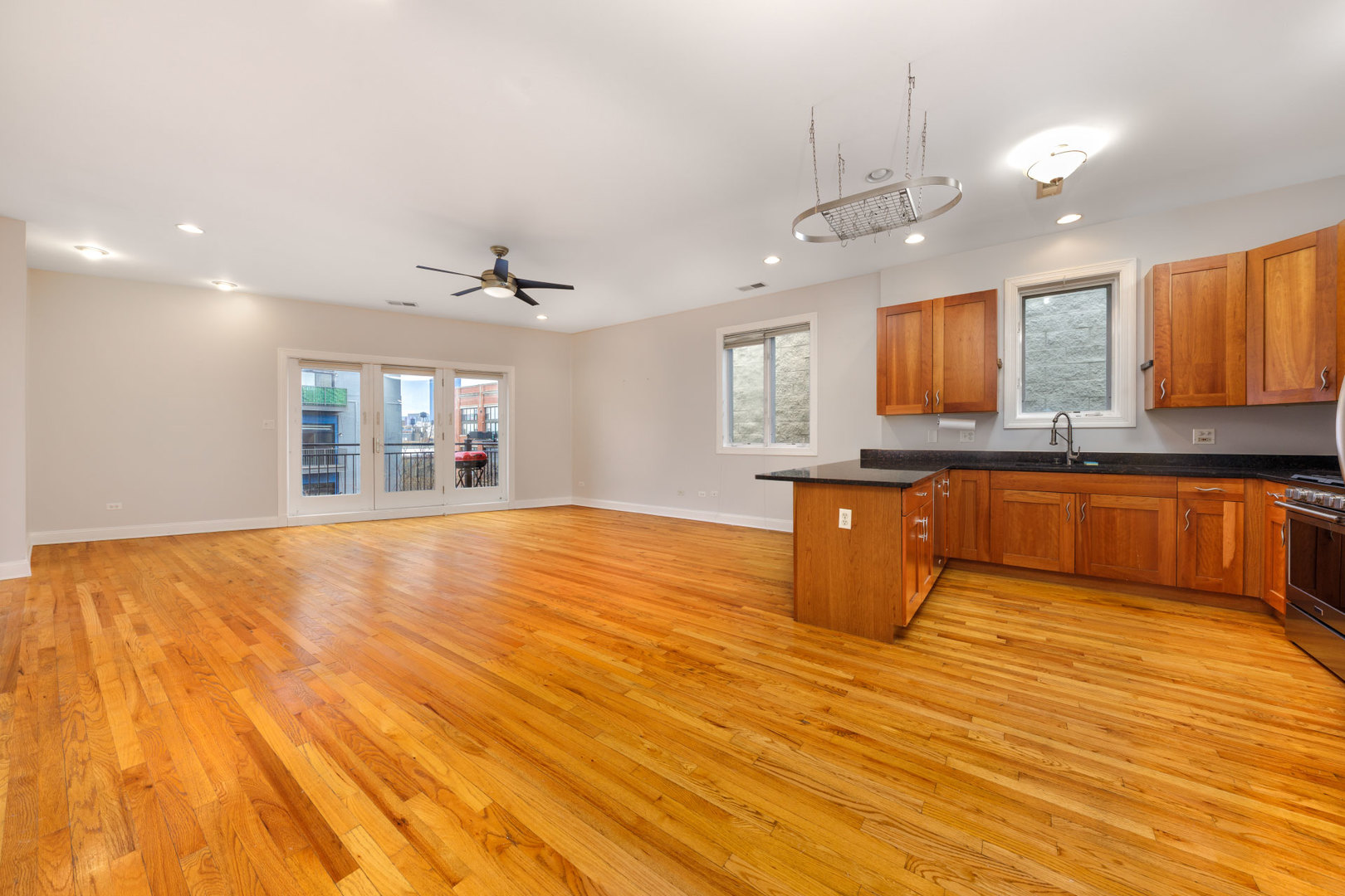 31 East 26th Street, Unit 5 Chicago, IL 60616 - Photo 7 of 40