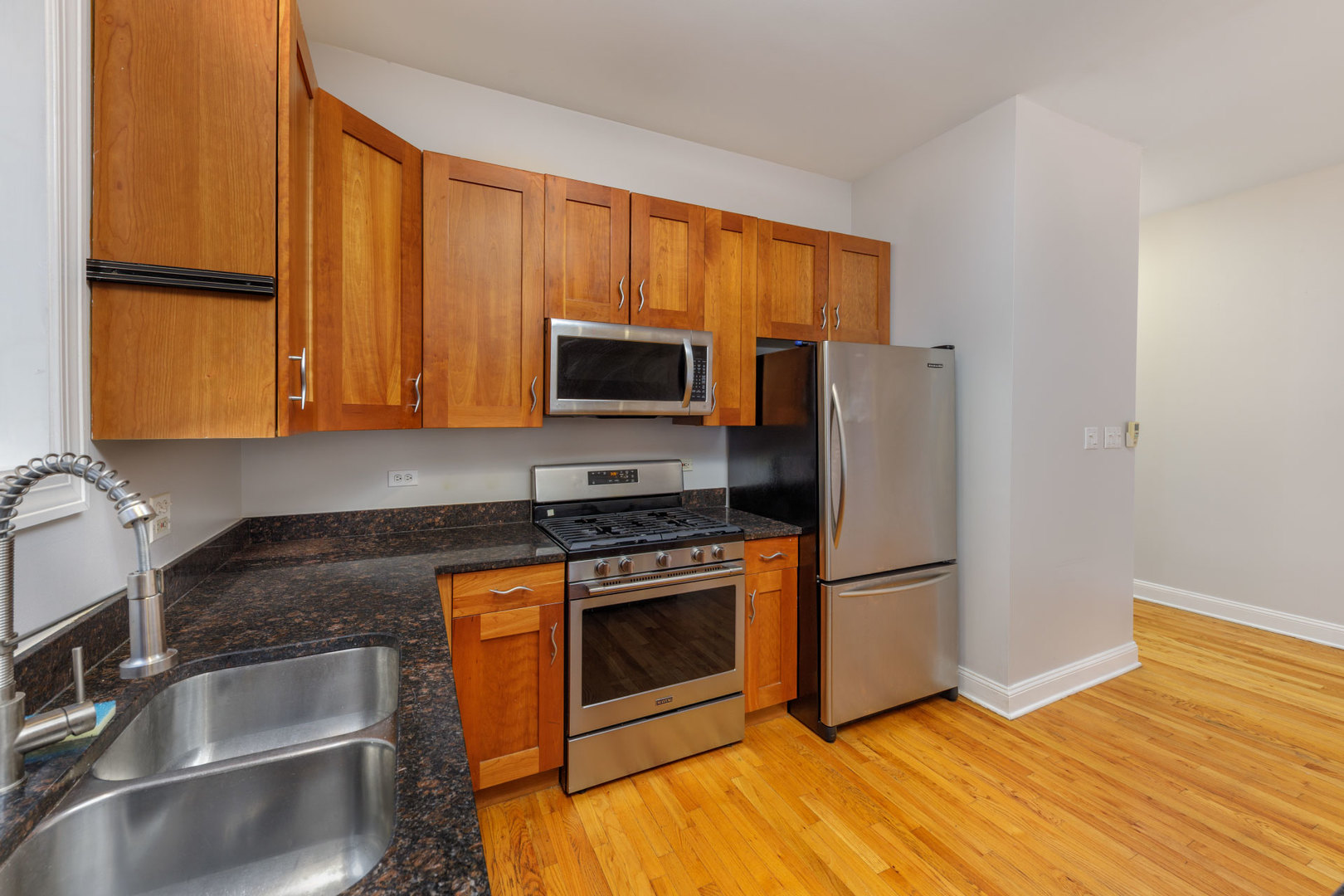 31 East 26th Street, Unit 5 Chicago, IL 60616 - Photo 9 of 40