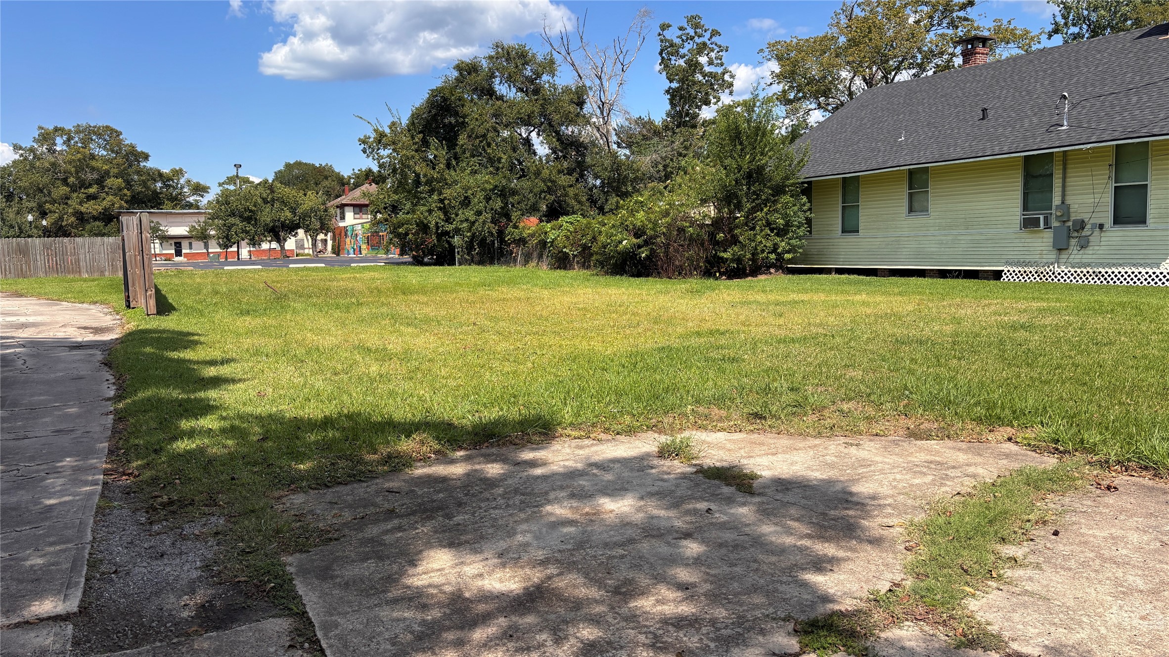 2344 Broadway Beaumont, TX 77702 - Photo 5 of 6