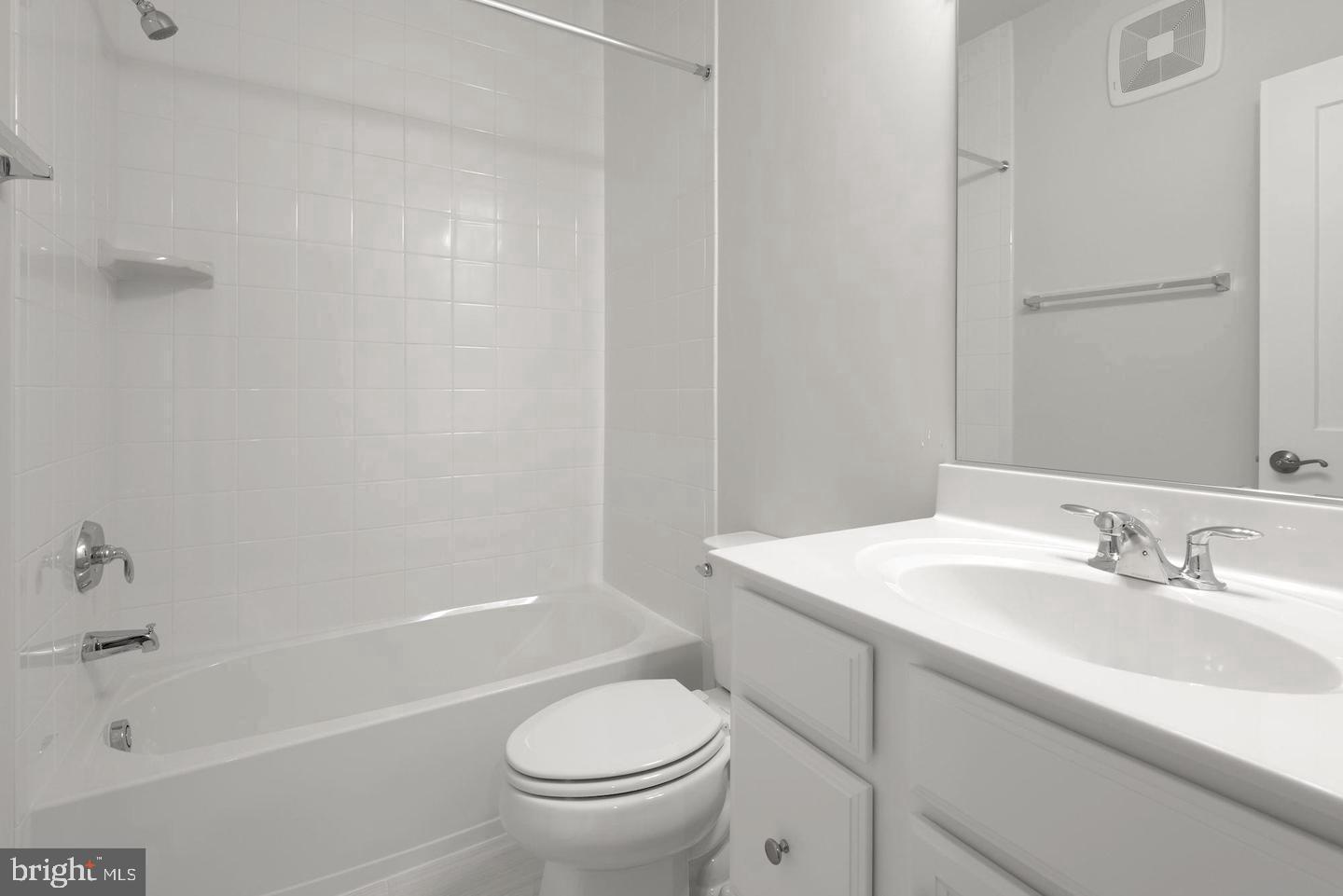 1626 Bandit Loop Reston, VA 20190 - Photo 20 of 38 Gallery Image 20