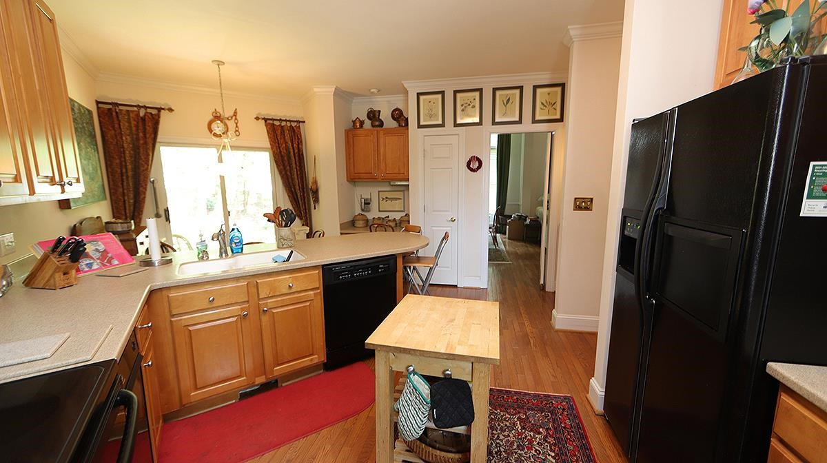 4802 Crestmore Road Raleigh, NC 27612 - Photo 5 of 25 Kitchen