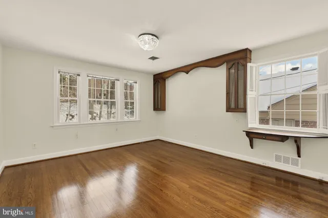 $5,500 | 2736 Stephenson Lane Northwest, Washington, DC 20015