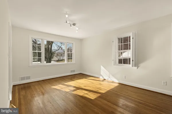 $5,500 | 2736 Stephenson Lane Northwest, Washington, DC 20015