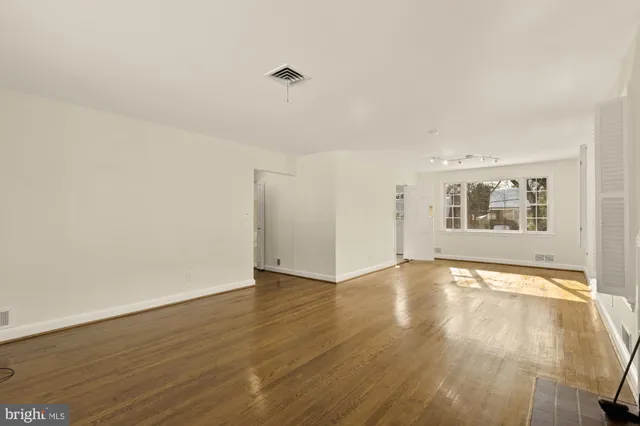 $5,500 | 2736 Stephenson Lane Northwest, Washington, DC 20015