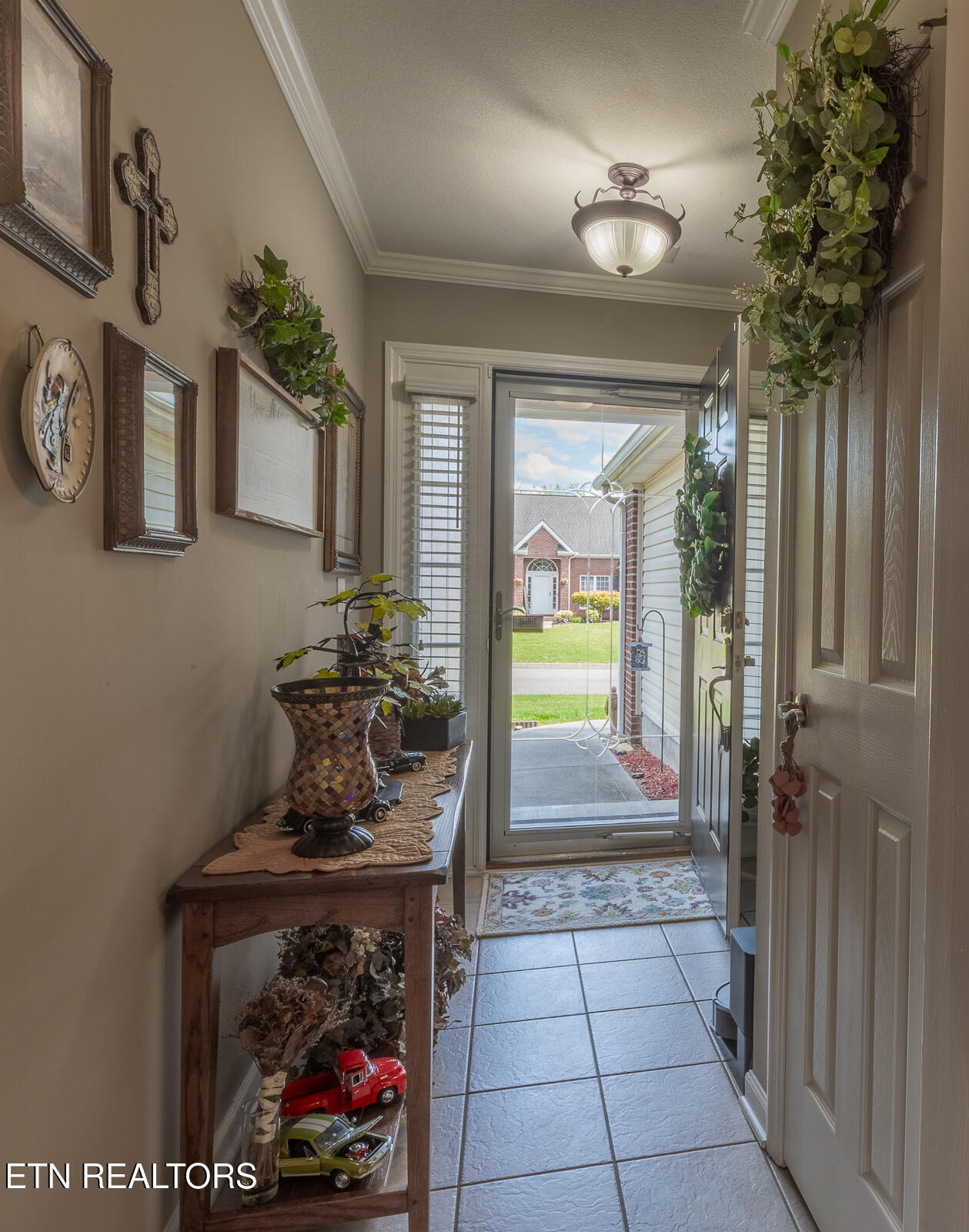 1708 Maremont Road Knoxville, TN 37918 - Photo 6 of 43 _O4A8623-HDR