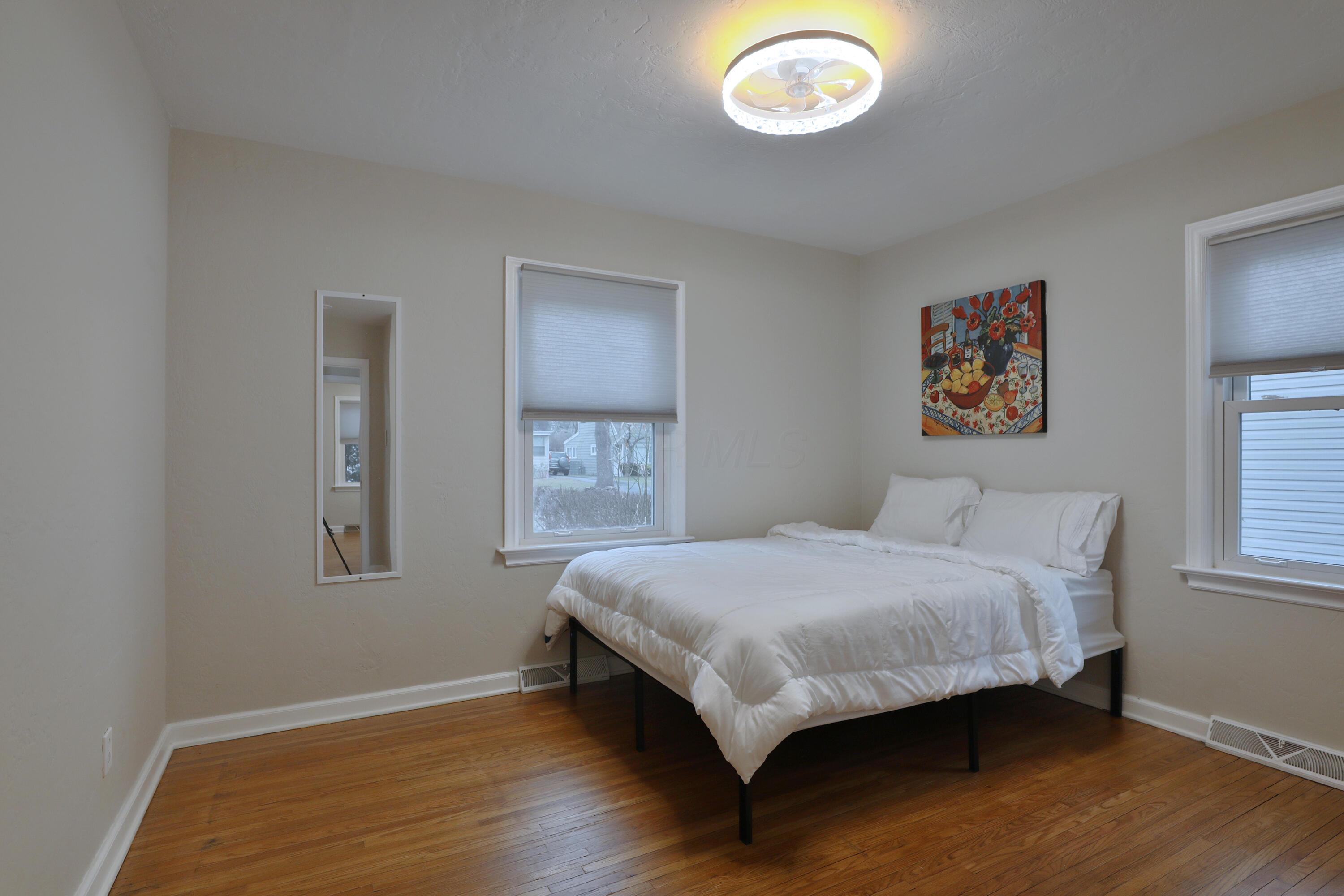 124 North Gould Road Columbus, OH 43209 - Photo 18 of 45 126-N-Gould-18