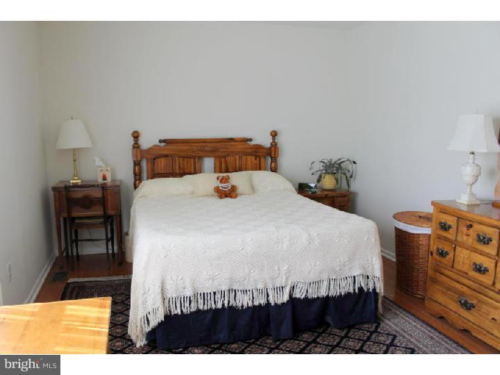 415 Apple Road Edgewater Park, NJ 08010 - Photo 14 of 23 Bedroom - Main