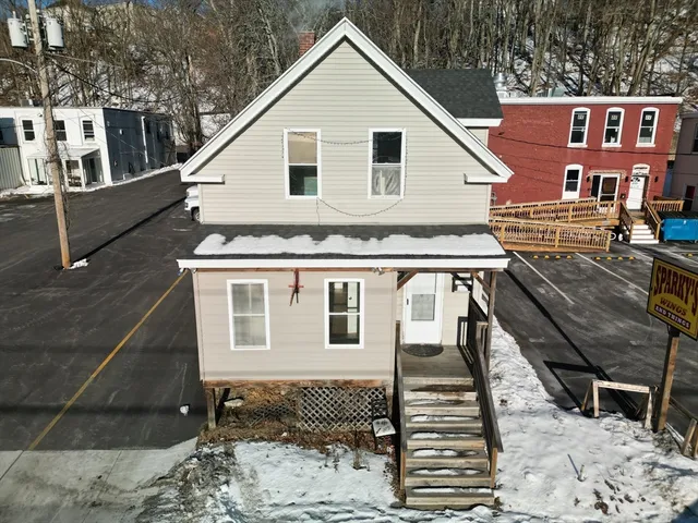 $3,000 | 255 River Street, Unit 1, Haverhill, MA 01832