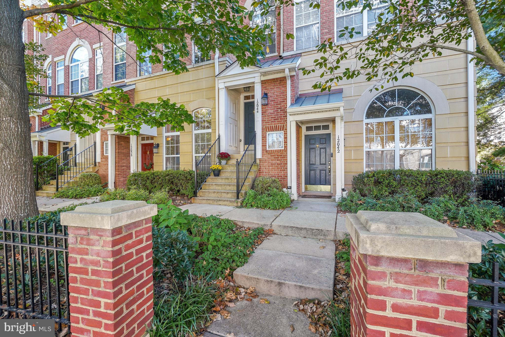 12044 Trumbull Way Reston, VA 20190 - Photo 2 of 57 Gallery Image 2