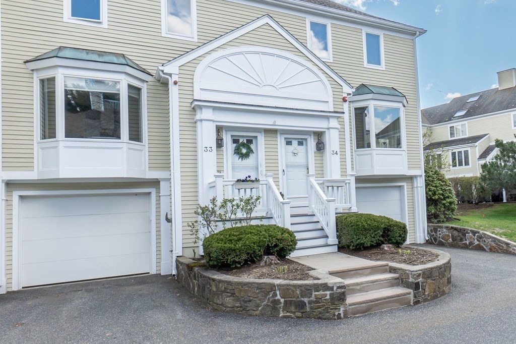 33 Abington Road, Unit 33 Danvers, MA 01923 - Photo 4 of 42 Gallery Image 4