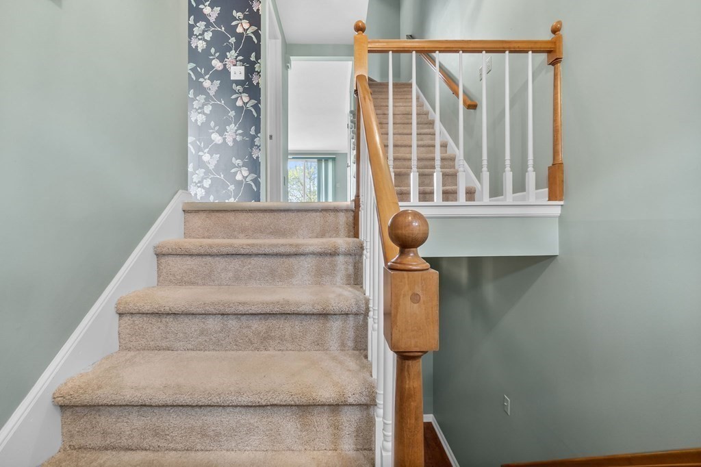 33 Abington Road, Unit 33 Danvers, MA 01923 - Photo 5 of 42 Gallery Image 5