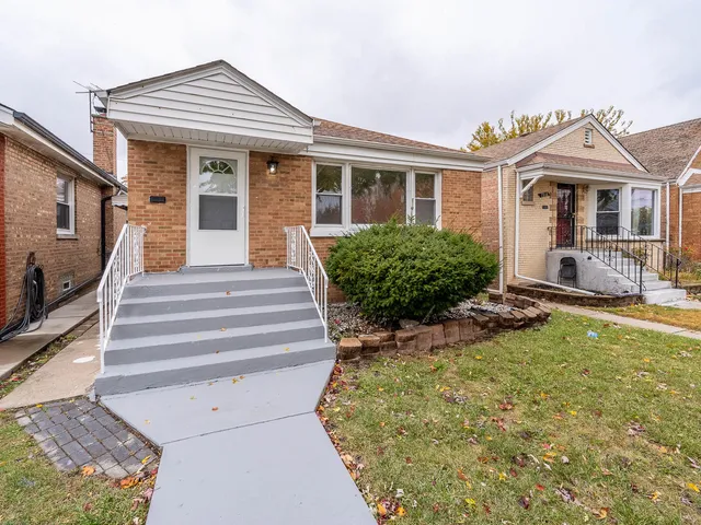 $274,900 | 7920 South Mozart Street, Chicago, IL 60652
